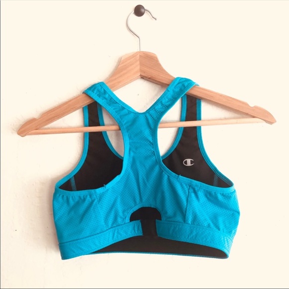 Champion reversible sports bra in mixed
Blue and black color size XS - Picture 4 of 4